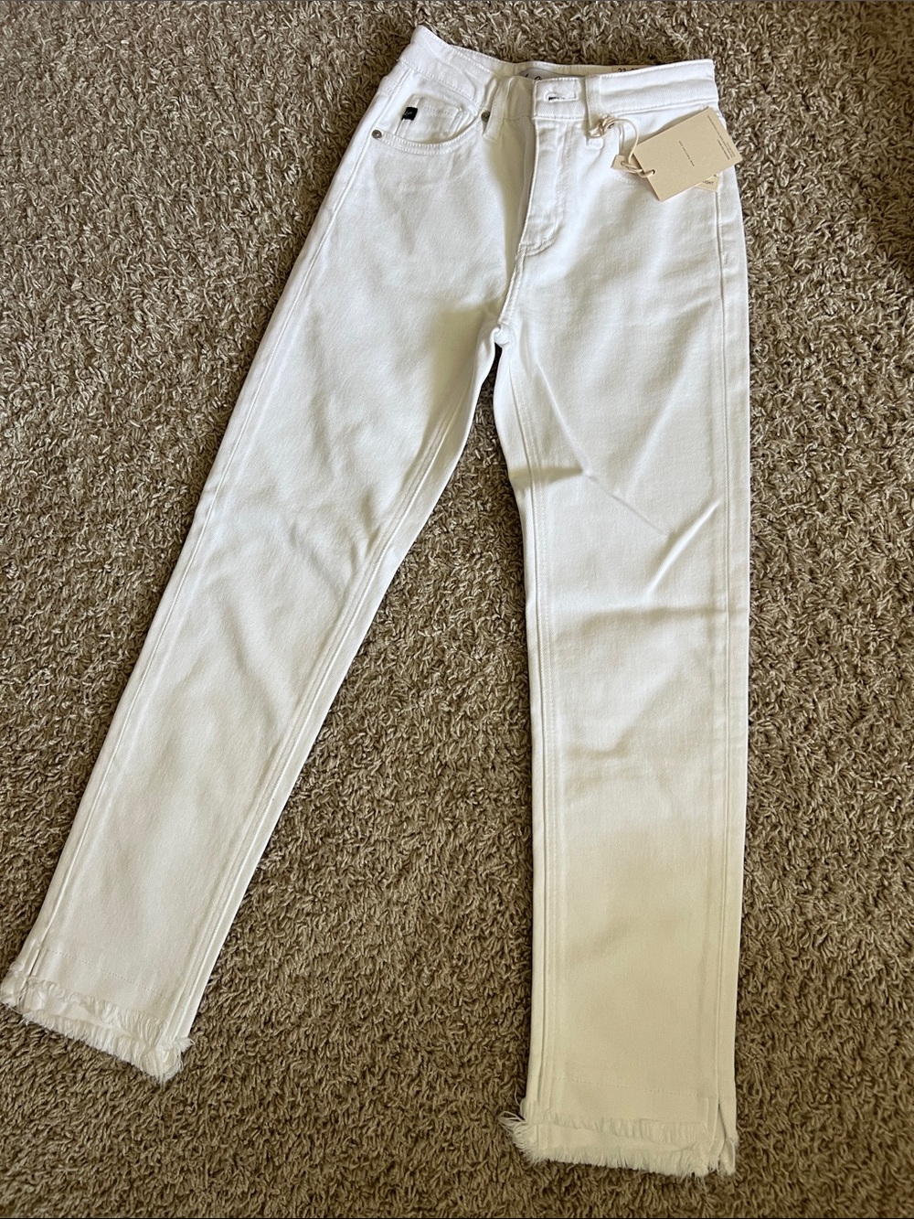 NWT KanCan White High-Rise Jeans (23x27)